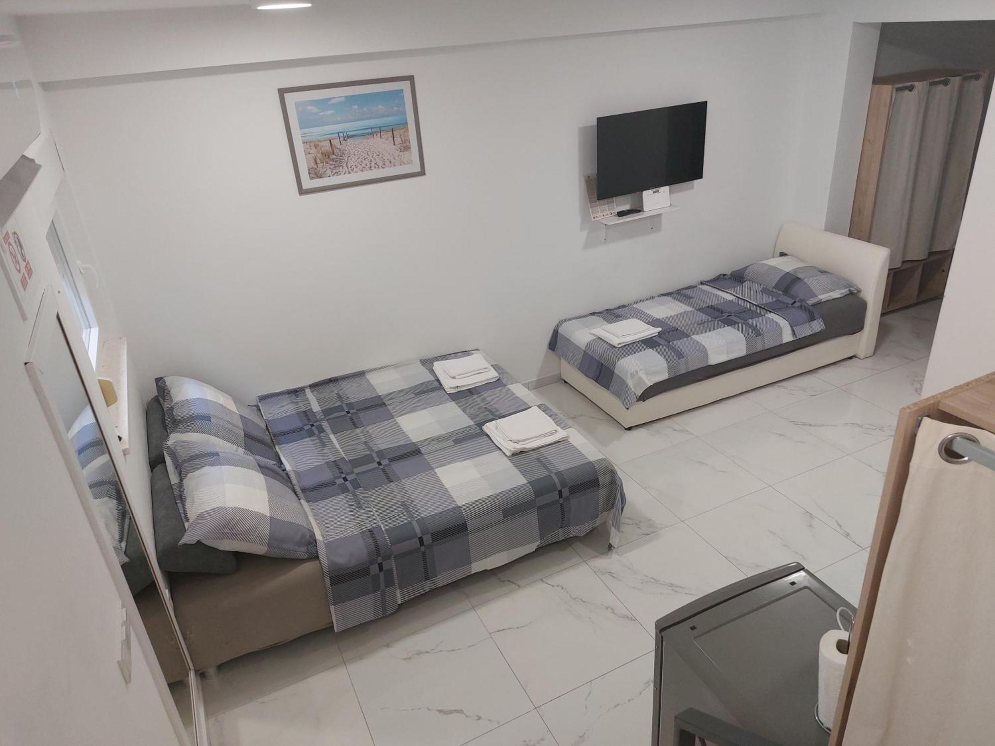 Apartmani Anastasia With Pool, Novalja Kültér fotó